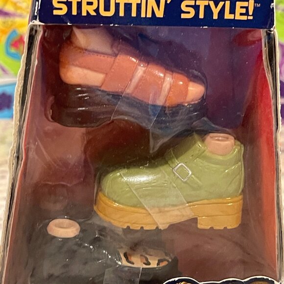 Bratz Boyz Doll Struttin' Style 3-Pairs Footwear Shoes - Picture 5 of 5